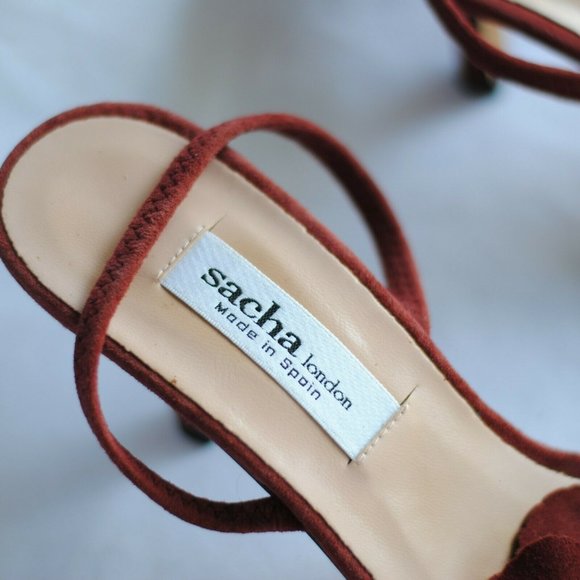 Sacha London Red Heels with Bow Detail - Picture 5 of 6